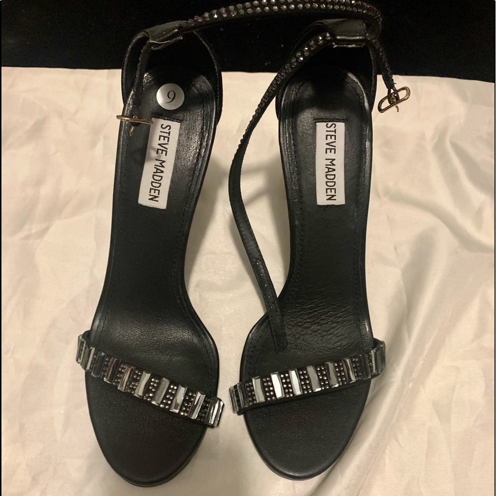 Steve Madden leather shoes